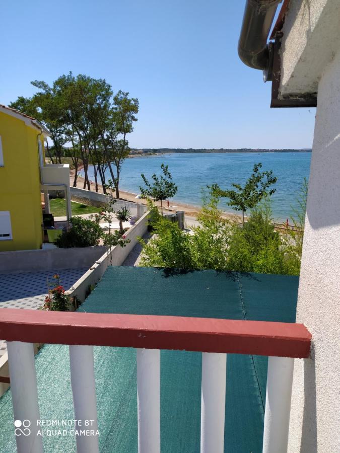 Apartman Joy Нин Экстерьер фото